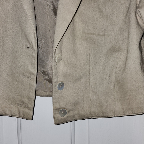 Claude Z Beige Crop Blazer - Picture 2 of 5